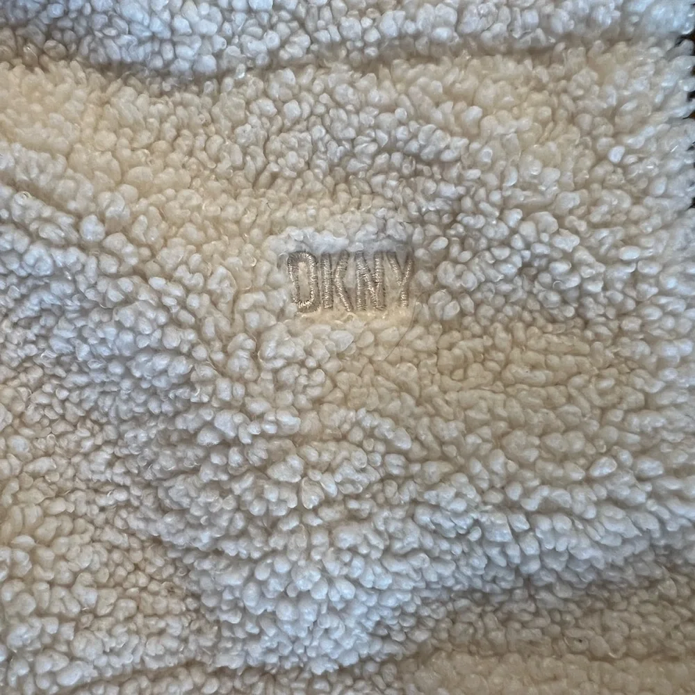 DKNY Reversible White Puffer and Fleece Vest